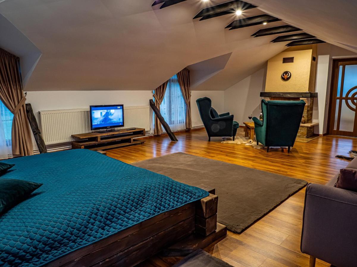 Casa Delia Hotel Campulung Moldovenesc Ngoại thất bức ảnh