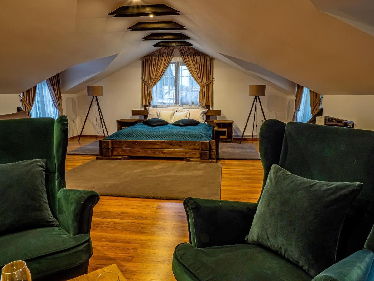 Casa Delia Hotel Campulung Moldovenesc Ngoại thất bức ảnh